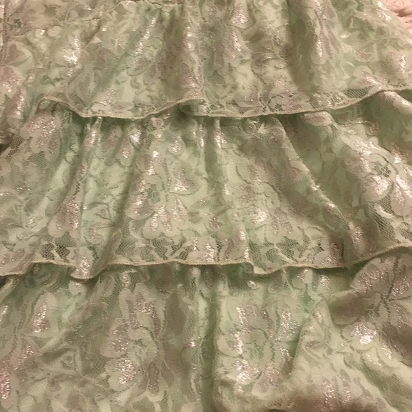 Light green halter lace blouse - Picture 3 of 7